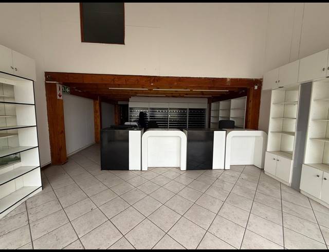 196M² WAREHOUSE FOR SALE IN VANDERBIJLPARK CE 6
